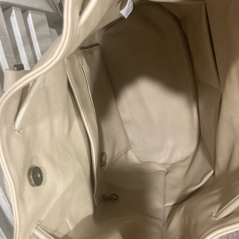 Fawn Design Cream Drawstring Backpack - Picture 7 of 11